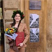 Laureanda in lettere moderne e italianistica offre ripetizioni e aiuto compiti in italiano, storia, grammatica, letteratura e latino